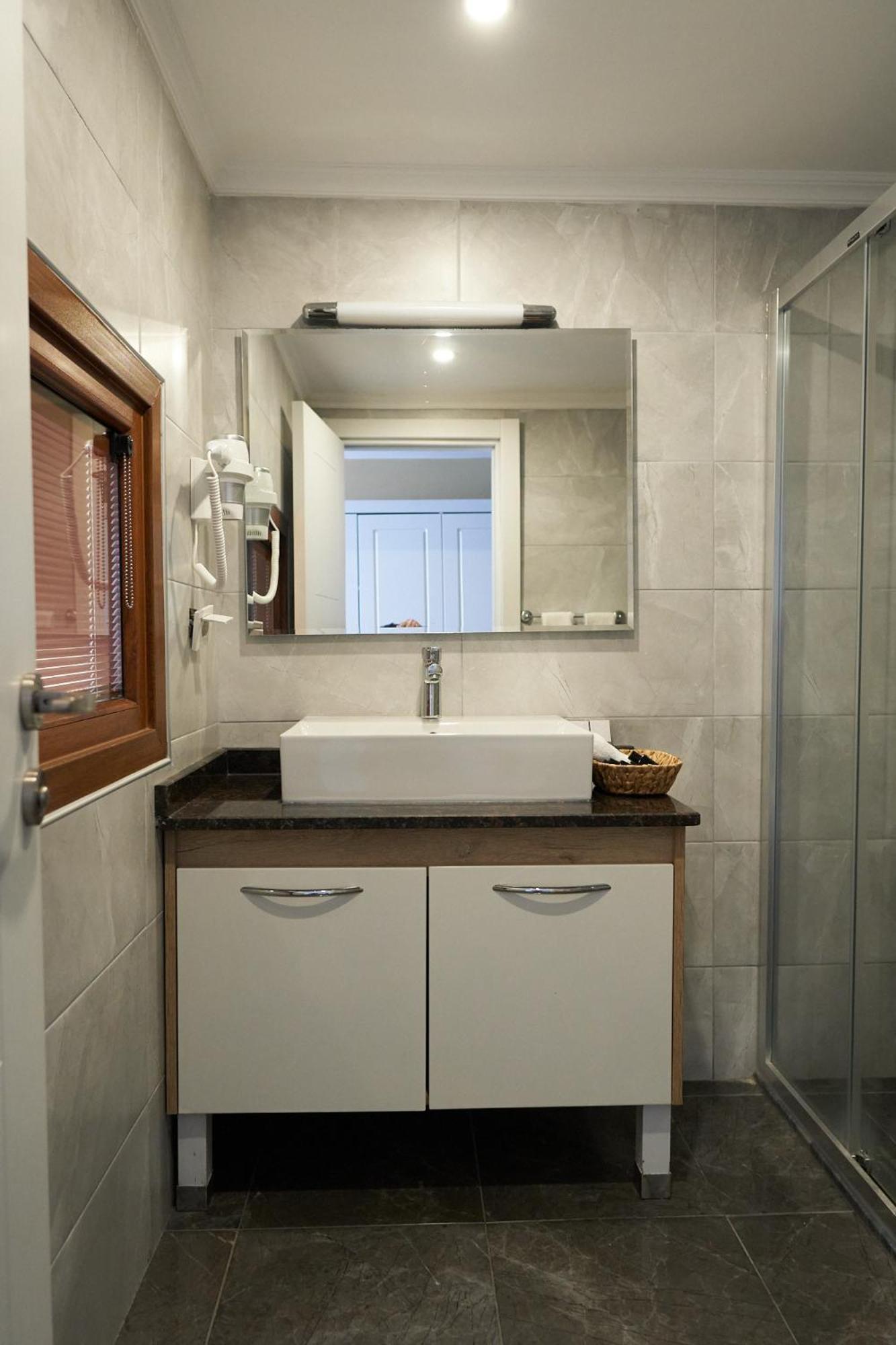 Phellos Suites Boutique Hotel Şile Bagian luar foto