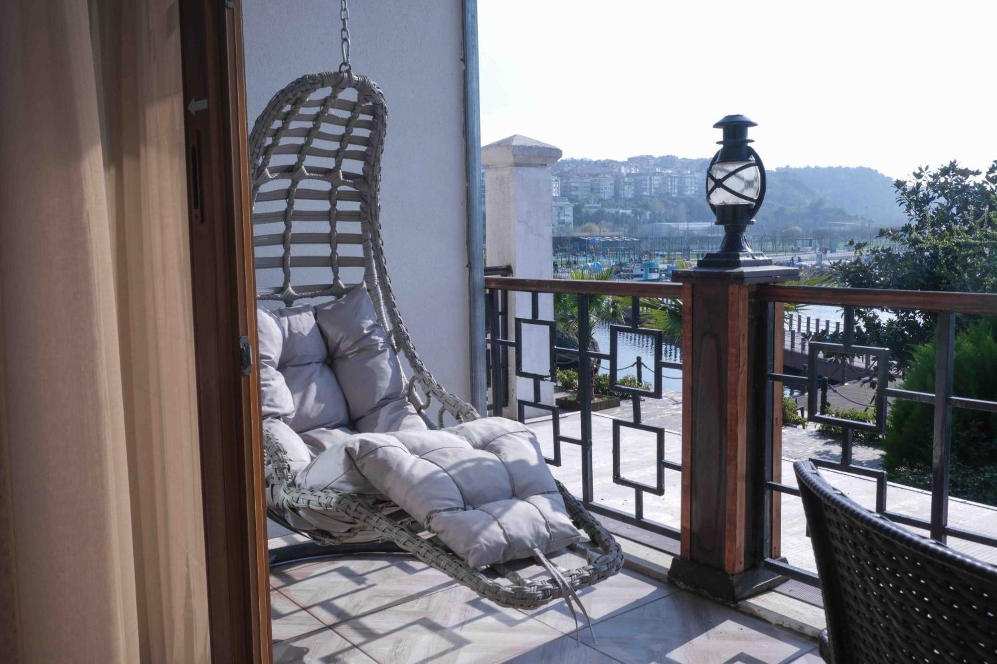 Phellos Suites Boutique Hotel Şile Bagian luar foto